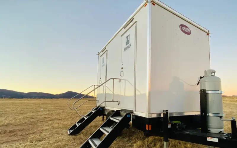 portable restroom rental